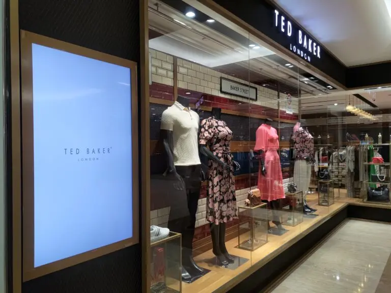 TED BAKER LONDON menggunankan jasa erentals Sewa tv Jakarta